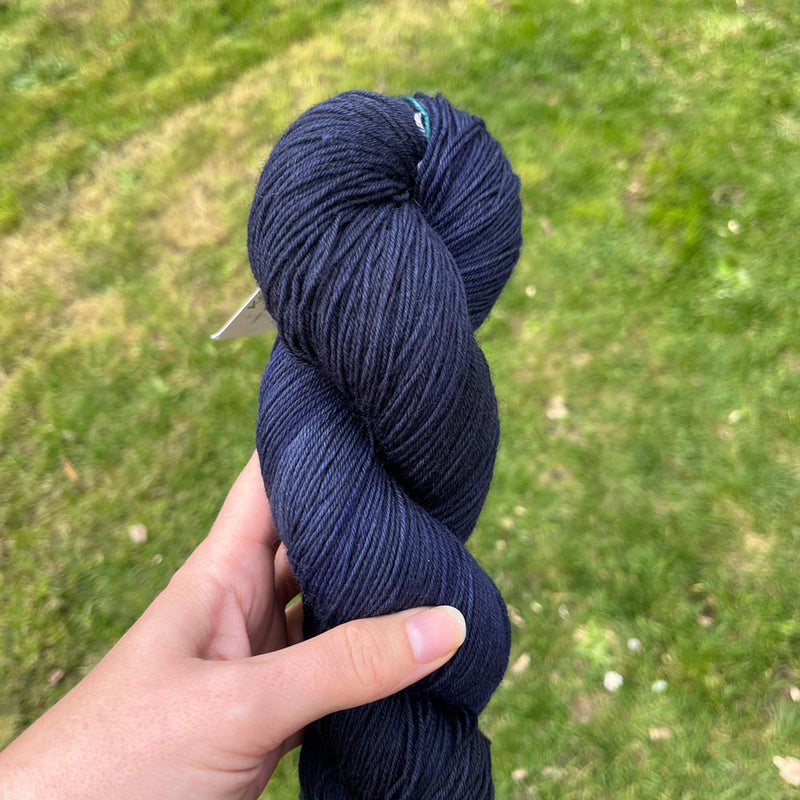 Knitsch BFL Sock - Casting yarn through thunderstorms